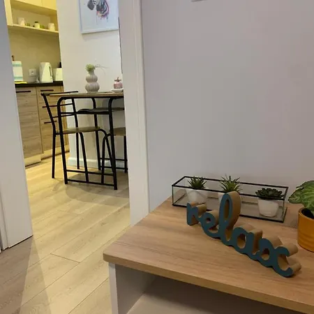 아파트 Casa Nada 티라나